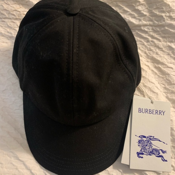 BURBERRY HAT - Picture 3 of 5